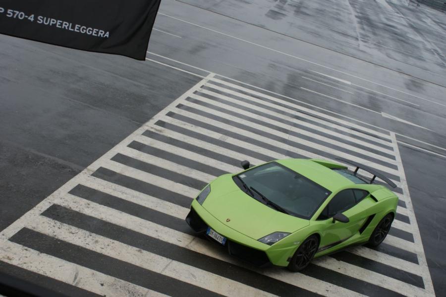  Lamborghini Gallardo LP570-4 Superleggera 2010 года  (фото 57 из 183)